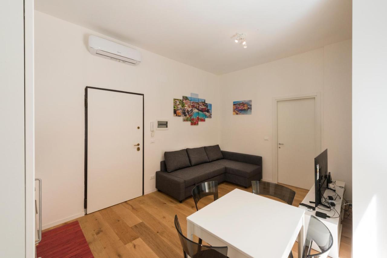 The Hiking House Apartment Genova Exterior foto